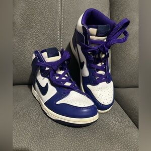 Nike Dunk High
Electro Purple Midnght Navy (PS)